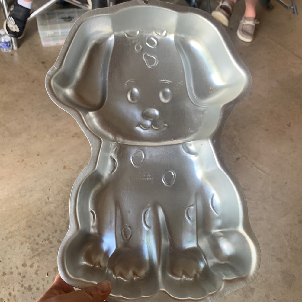 10 Character cake pans